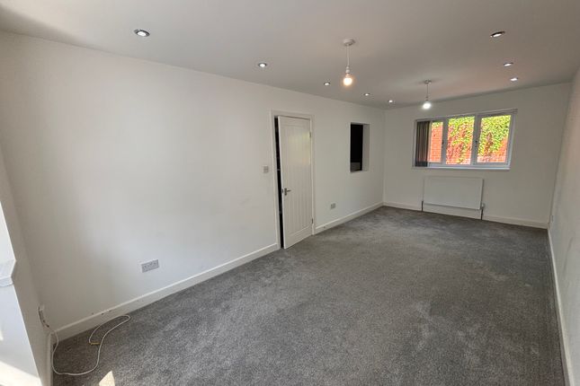 225a, LICHFIELD photo 5