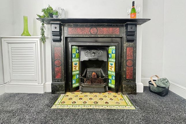7 James Street, Port Talbot photo 2
