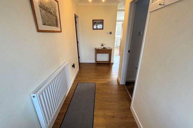 24, Dolithel, Bryncrug photo 4