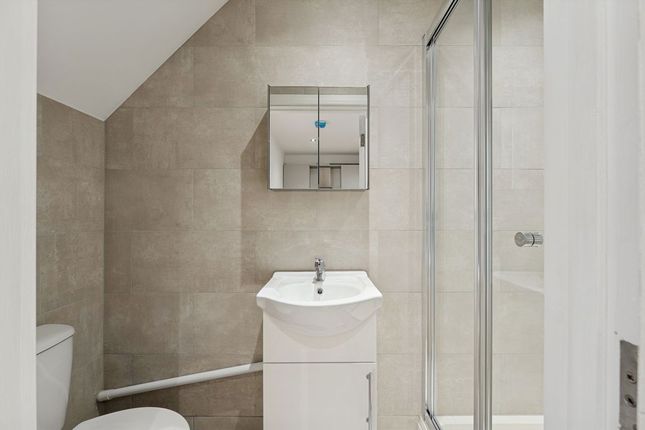 Studio Flat, 46, Addison Avenue, Southgate photo 4
