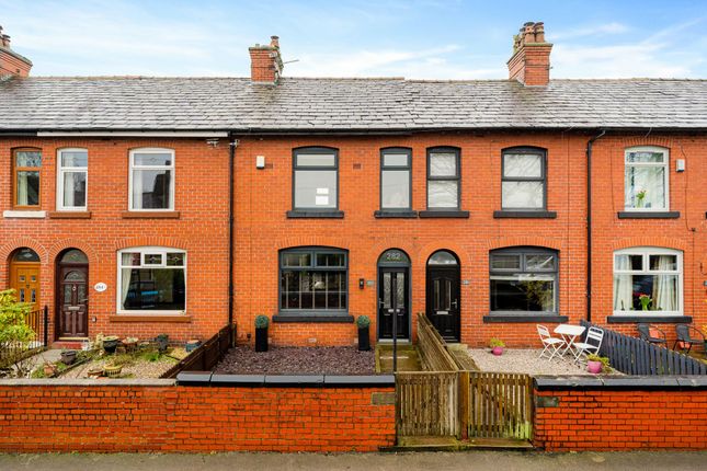 282 Blackburn Road, Darwen photo 2