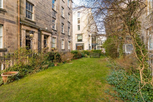 Flat for sale in 26/1 St. James Square, New Town, Edinburgh