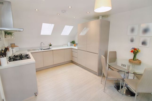 Flat for sale in Amersham Road, Hazlemere, High Wycombe