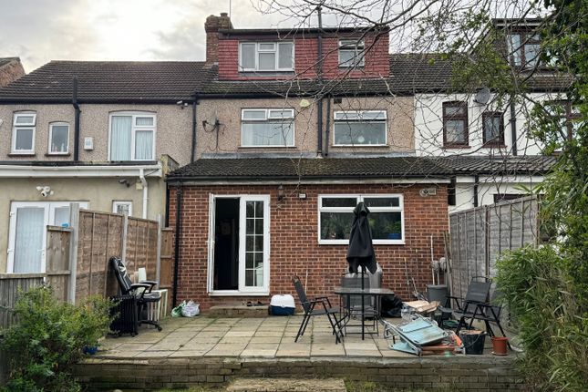 Terraced house for sale in Kings Avenue, Chadwell Heath, 6Bb