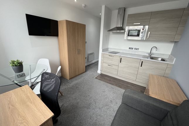 Flat 68, Bracken House, Manchester photo 2