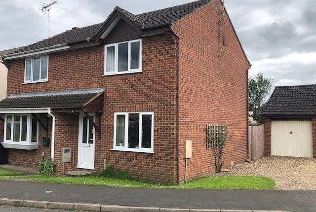 Thumbnail Semi-detached house for sale in Baldwin Grove, Bourne