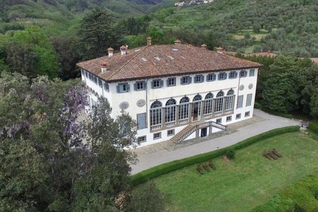 Apartment for sale in Lucca, Tuscany, 55100, Italy