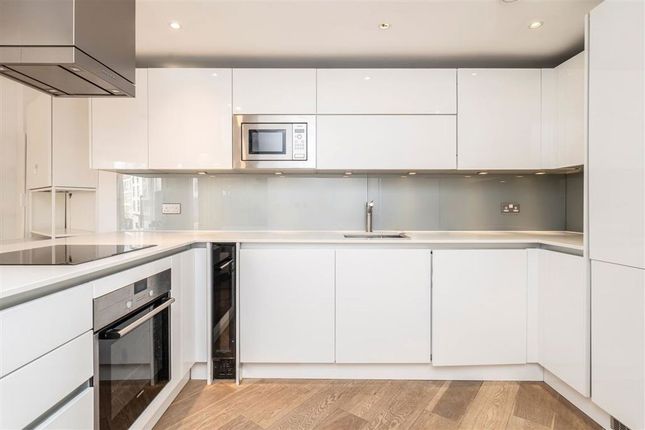 Apartment 6, Courtyard Apartments, 3, Avantgarde Place, London photo 4
