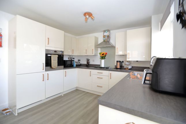 13 Concorde Street, Faversham photo 5