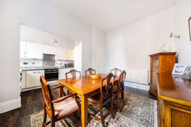 Flat 5 Wormestall Grange,, Enborne Road, Newbury photo 5