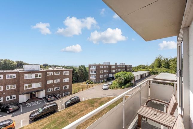 49 Woodland Court Dyke Road Avenue, Hove photo 4