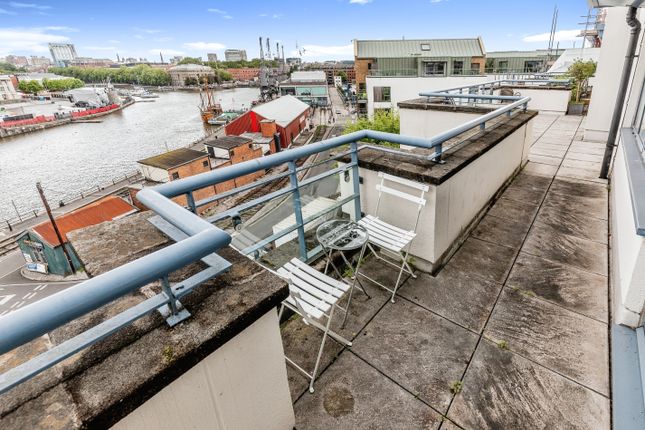 Flat for sale in The Quays, Cumberland Road, Bristol