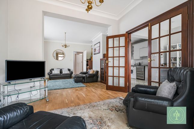 809 Green Lanes, LONDON photo 4