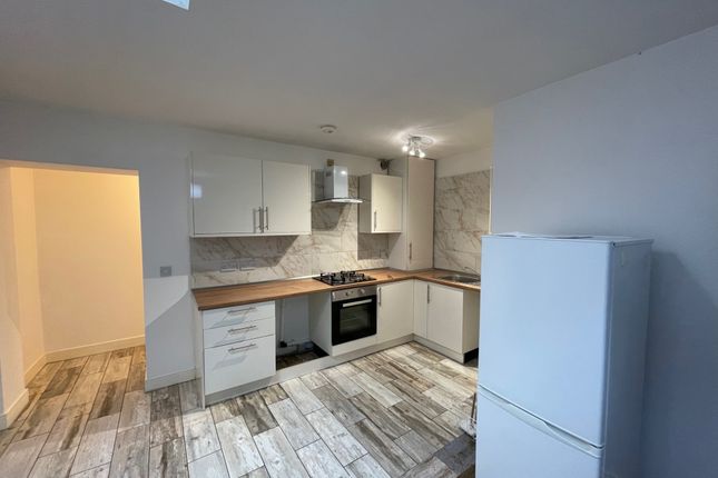 Apartment 2, 233A, Braceby Avenue, Birmingham photo 2
