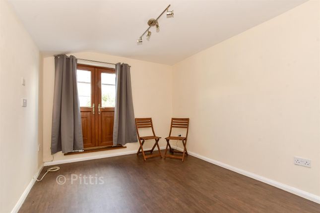 17A, Fitzroy Street, Sandown photo 4