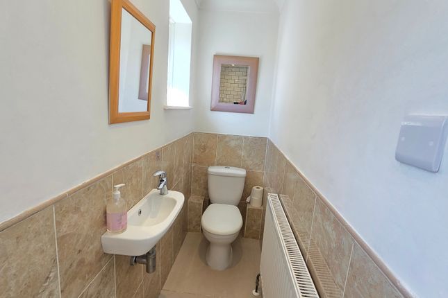 41, Swanborough Drive, Brighton photo 3