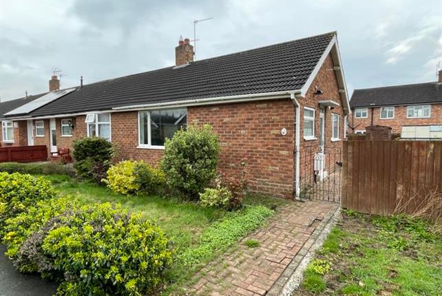 Thumbnail Bungalow to rent in Thistle Road, Stockton-On-Tees