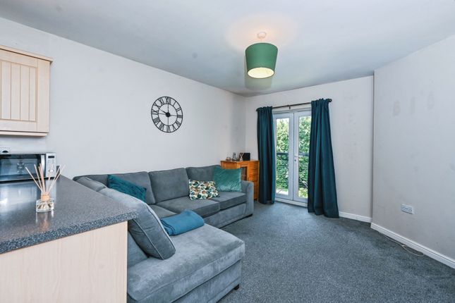 100, Catherine Way, Merseyside photo 4