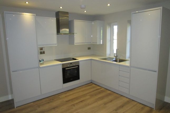 Flat 2, 1, Duncan Close, NORTHAMPTON photo 3