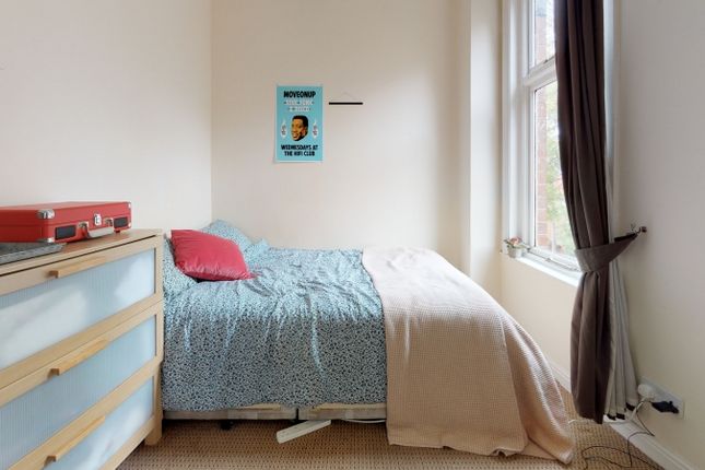 Pennington Terrace Woodhouse, Leeds photo 2