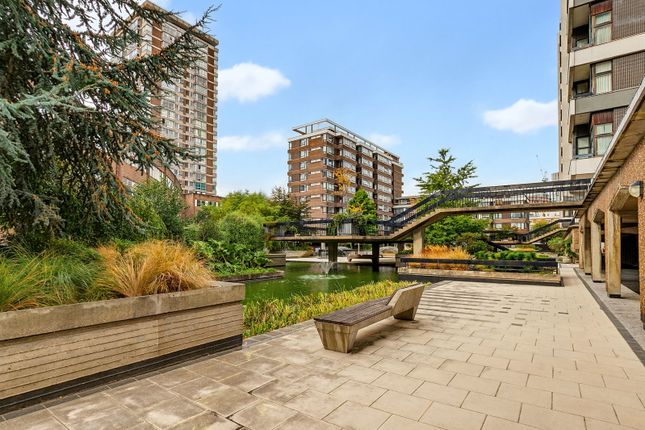 The Water Gardens, London photo 4