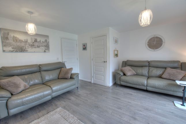 43, Liverpool Road, Widnes photo 5