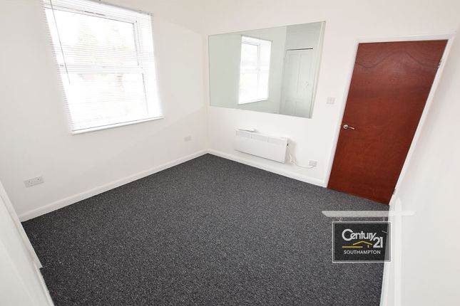 Flat to rent in |Ref: R193867|, Burgess Road, Southampton