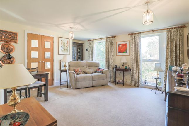 34 Glenhills Court, Little Glen Road, Leicester photo 4