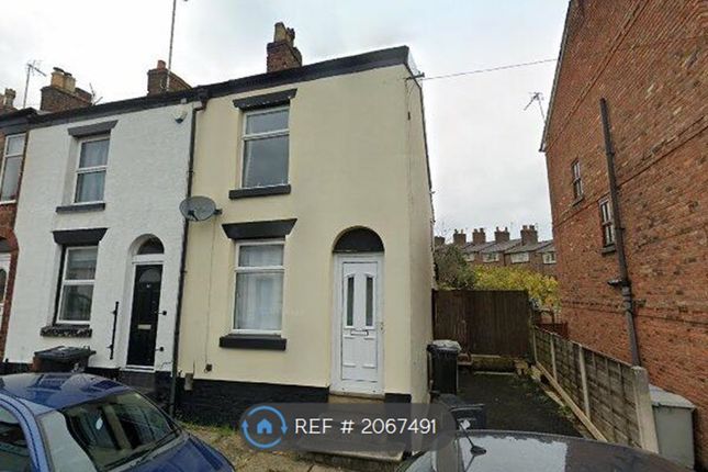 Terraced house to rent in Crossall Street, Macclesfield