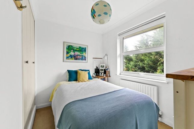 End terrace house for sale in Gaston Bell Close, Kew, Richmond