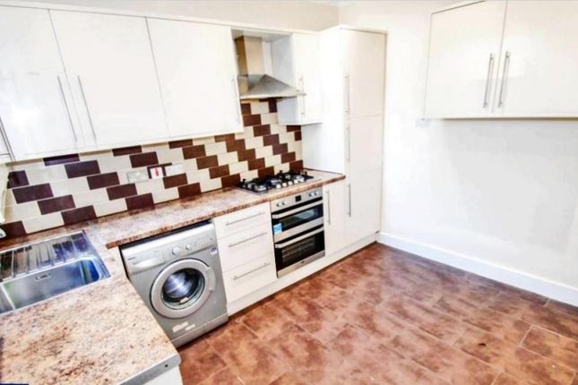 Thumbnail Terraced house to rent in St Vincent Road, Dartford