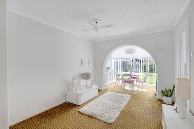25 Barnfield, Nottingham photo 3
