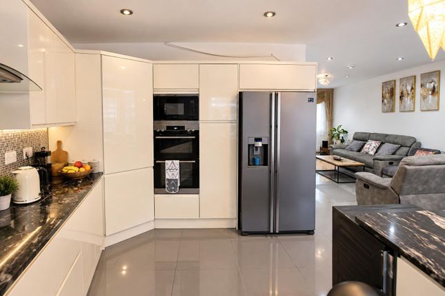 88, Scotland Green, London photo 5