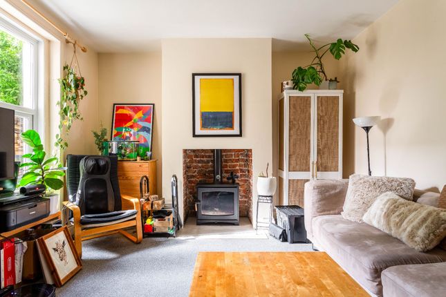 Flat for sale in Garden Apartment, Ditchling Rise, Brighton