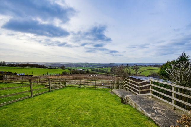 Beaconsfield Farm, Paul Lane, Wakefield photo 2