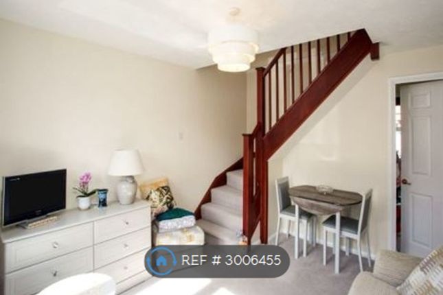 Haileybury Gardens, Hedge End, Southampton photo 2