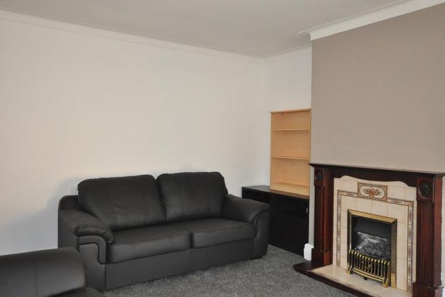 Property to rent in Woodside Place, Burley, Leeds