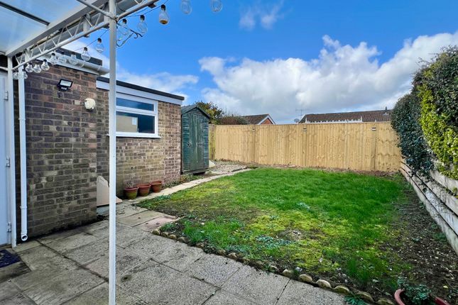 6 Lyddon Close, Wellington photo 4