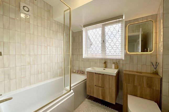 10 Mayfield Drive, Scarborough photo 4
