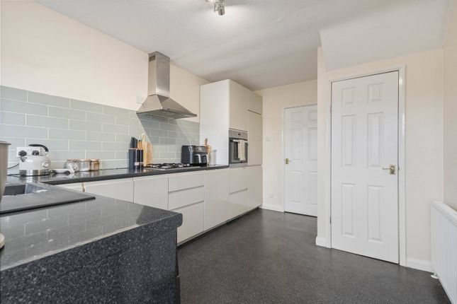 Ackton Close, Pontefract photo 4