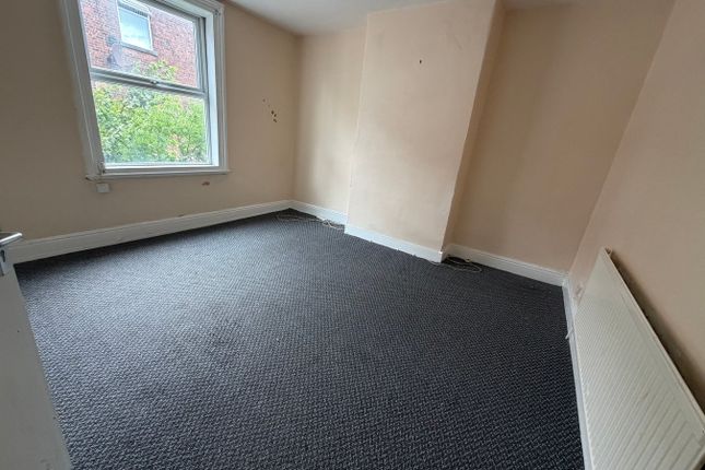 5, Cliff Avenue, Salford photo 5
