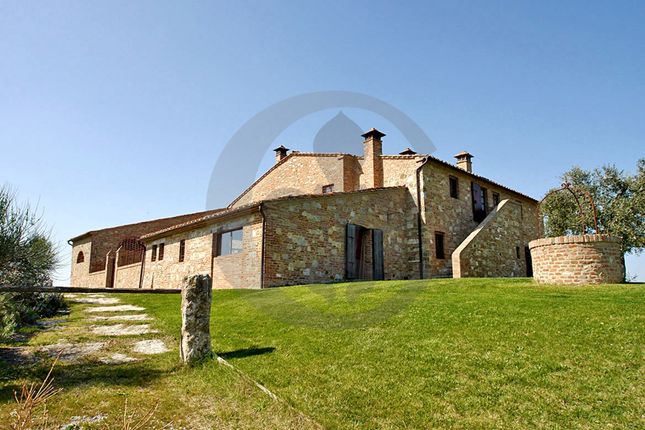Chiusure Asciano Siena Tuscany Italy 8 Bedroom Farmhouse For