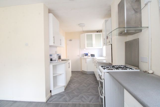 ROOM 3, 321, Dallow Road, Luton photo 4
