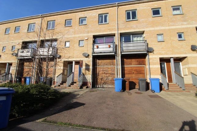 Thumbnail Town house to rent in Patteson Road, Ipswich