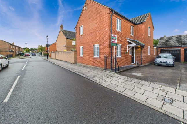 4-bed detached on 29, Fairford Leys Way, Aylesbury, £475,000