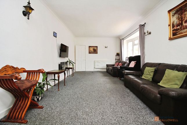 10 Bindleys Lane, Leicester photo 3