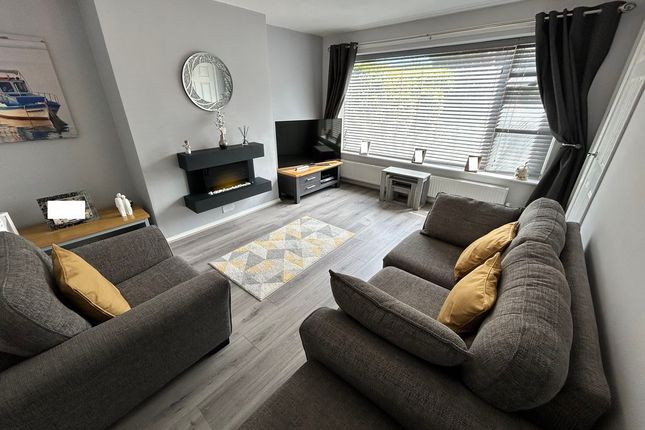 7, Troon Close, Colwyn Bay photo 2