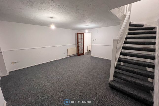 Beaufort Court, Cadle, Swansea photo 3