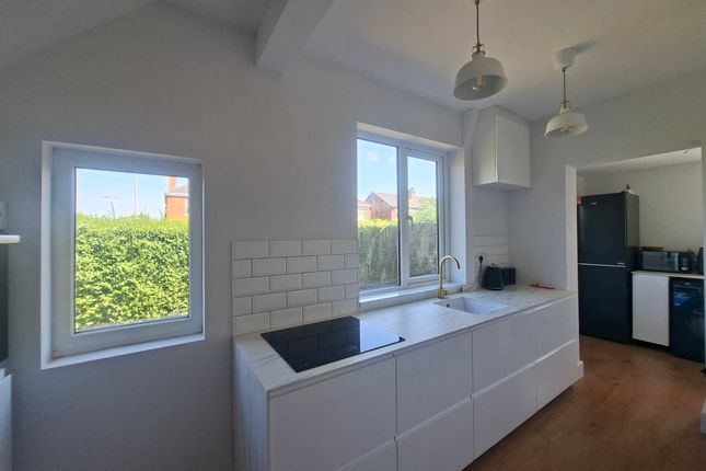 41, Priory Lane, SCUNTHORPE photo 5