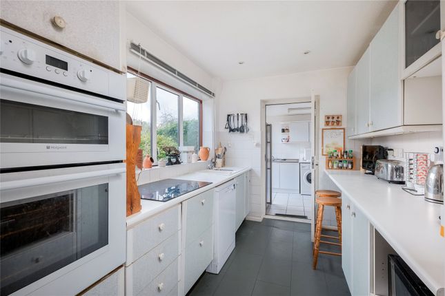 37, Grange Park, Bicester photo 2